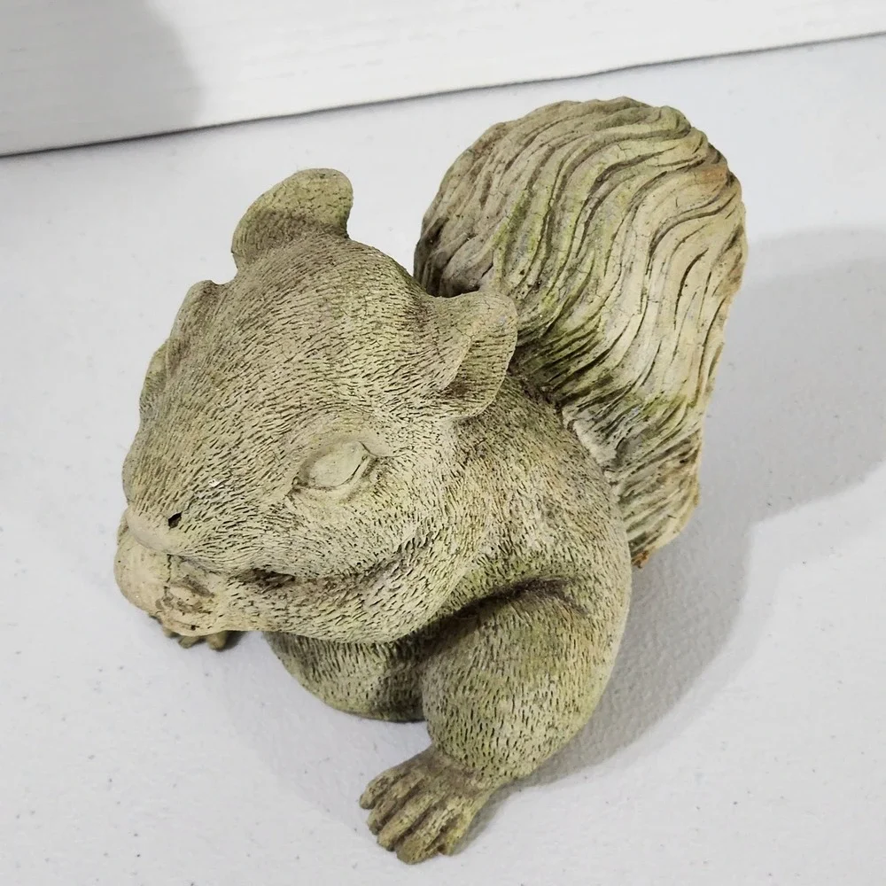 Vintage Stone Look Resin Squirrel Figurine Garden Statue Moss Green Decor 5 Inch
